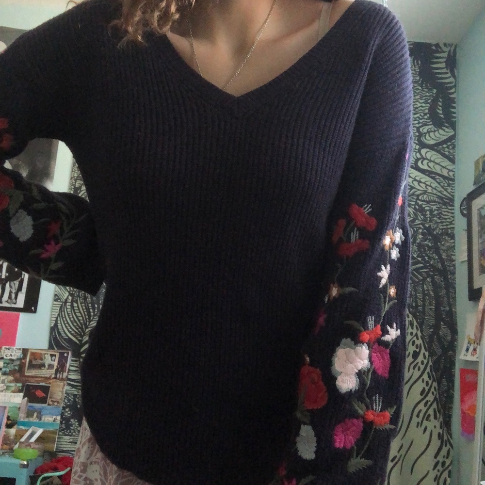 THRIFTED American Eagle Outfitters Sweater